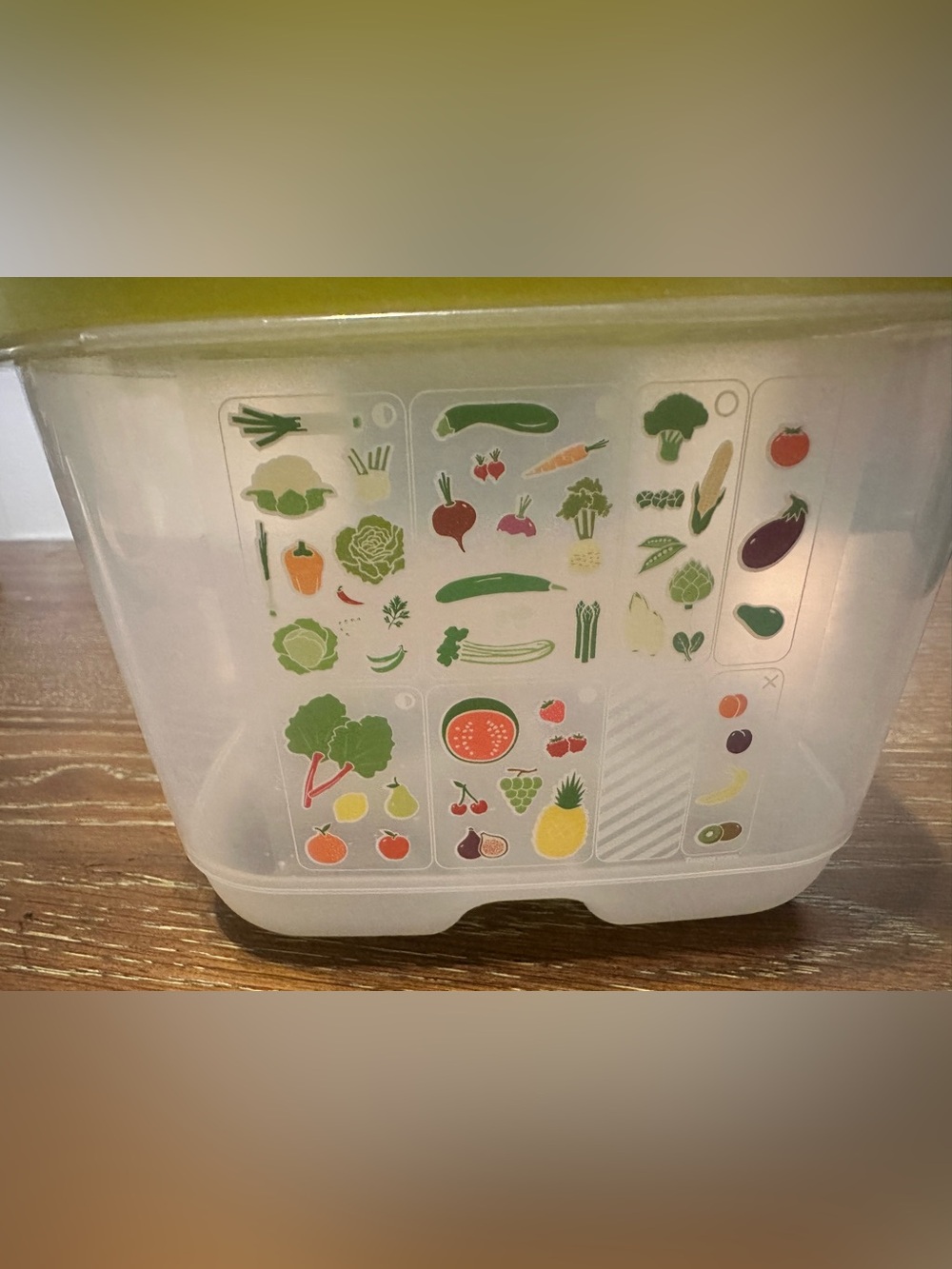 TUPPERWARE - Picture 2 of 7